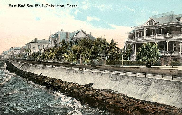 Postcard TX-843 Galveston Sea Wall